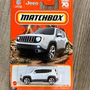 Matchbox Car Jeep Renegade 2019 Truck SUV 4WD 40/100 MBX Mattel New